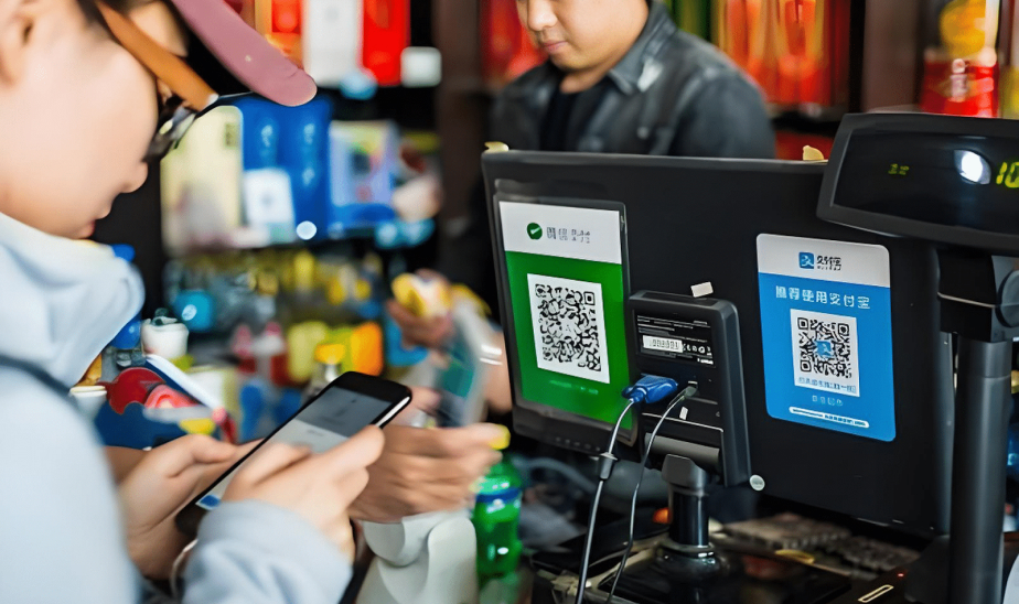 Transaksi turis asing dengan QRIS Alipay WeChat Pay